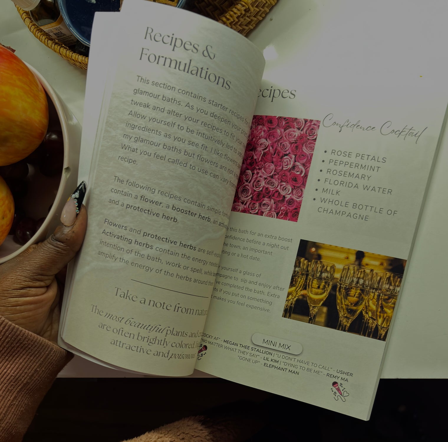 The Lil Book of Glamour Baths