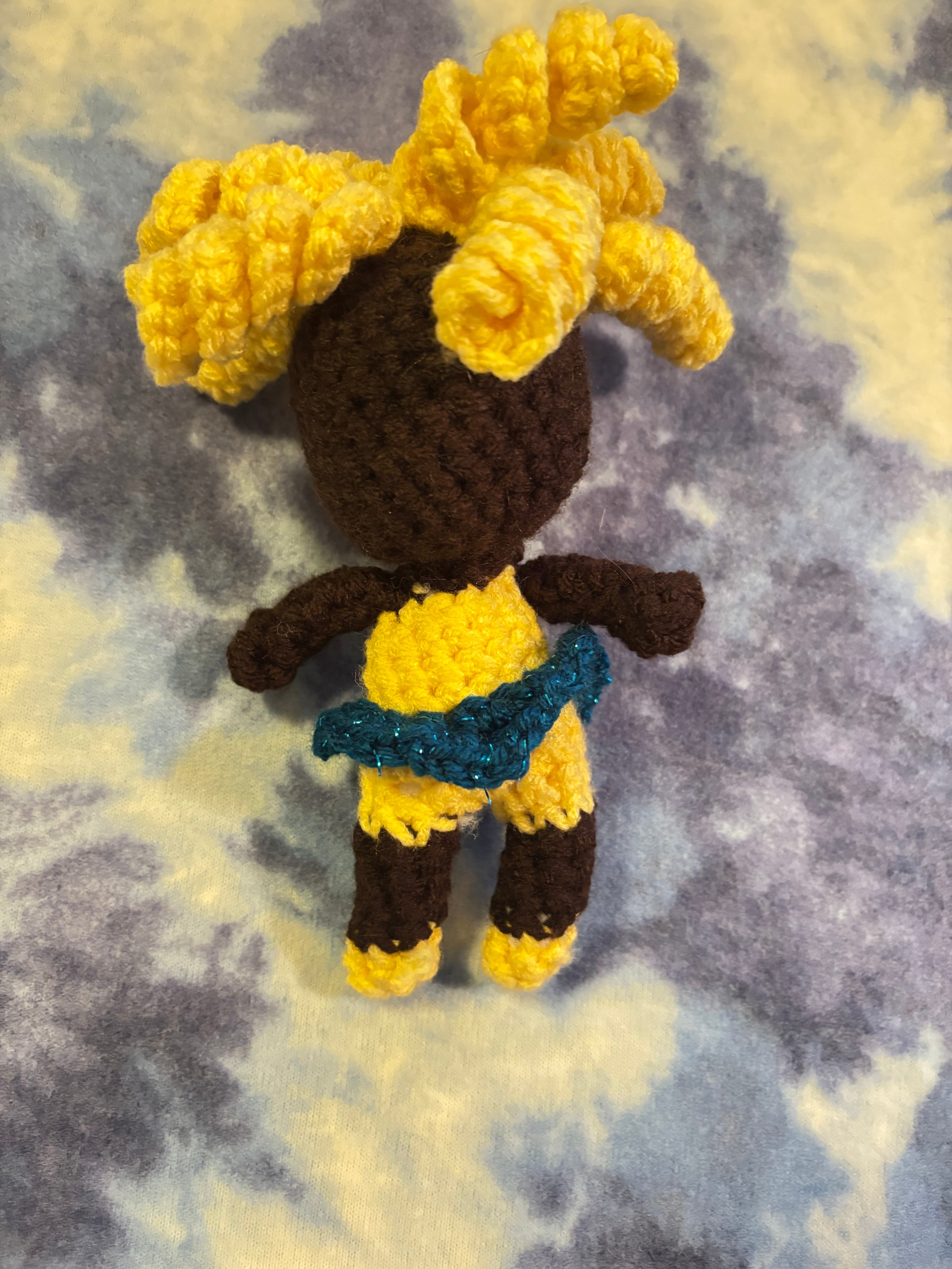 Mini Madama Doll - yellow and blue dress, yellow curly hair